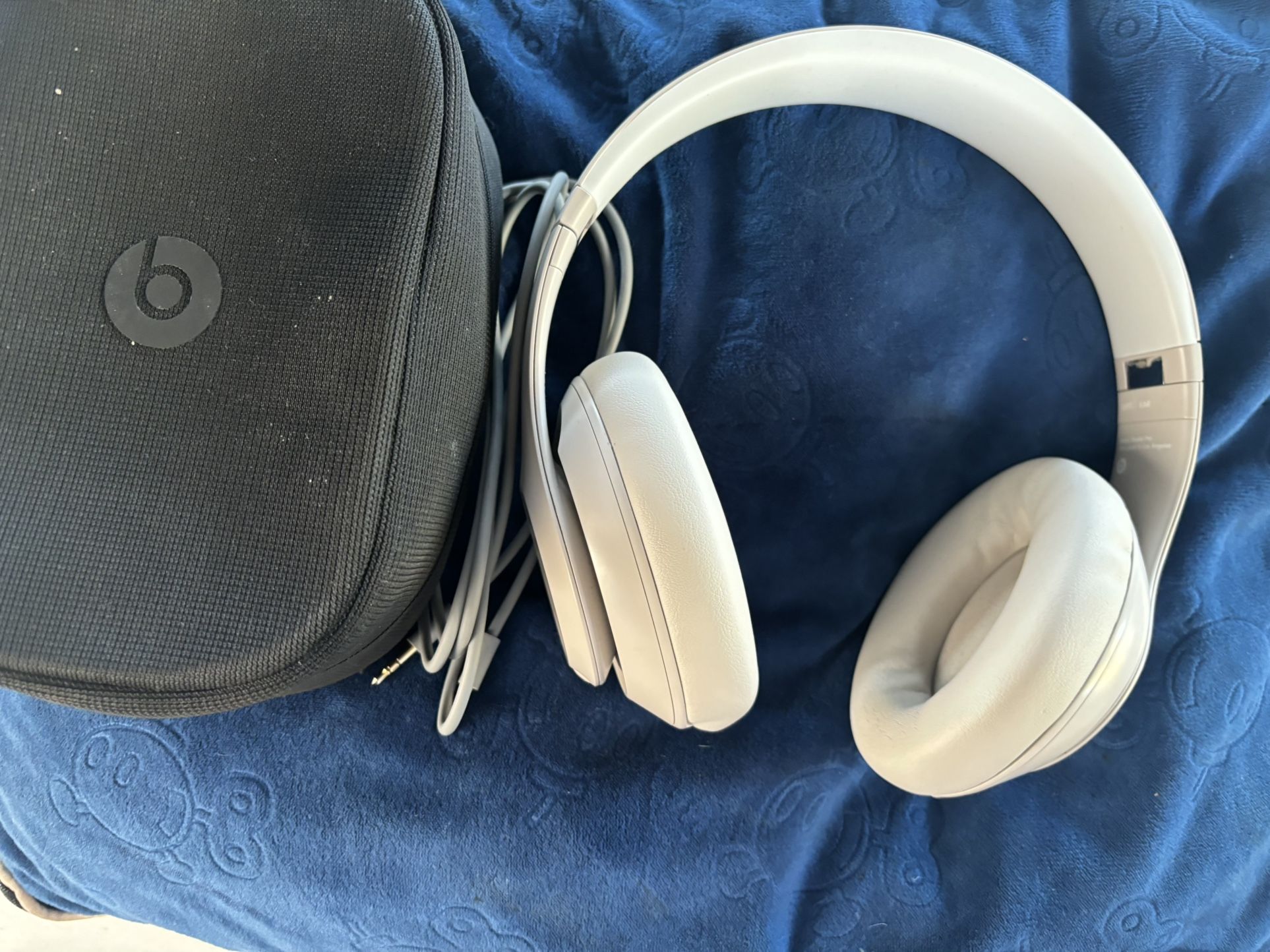 Refurbished Beats Studio Pro Sandstone