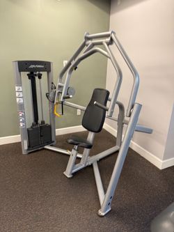 Life fitness multi press