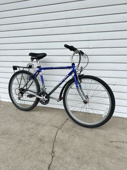 Men’s Mountain Bike