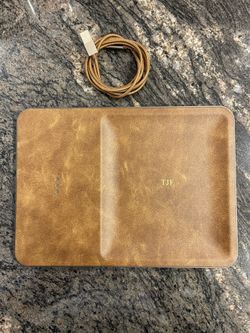 Courant Catch 3 Italian Leather Wireless Charging Accesory Tray