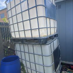 275 gal. Intermediate Bulk Container IBC Tank