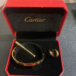 Cartier Women’s Set Earrings And Bracelet