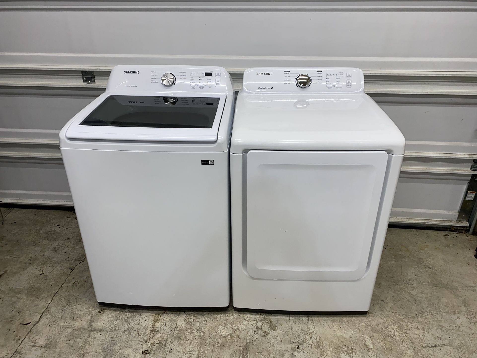 Samsung XL Capacity Washer Dryer Set Electric