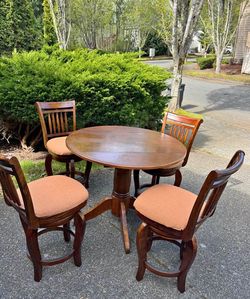 Dining table set