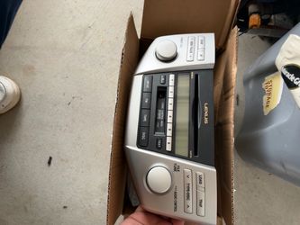 Lexus OEM Car Stereo Head Unit