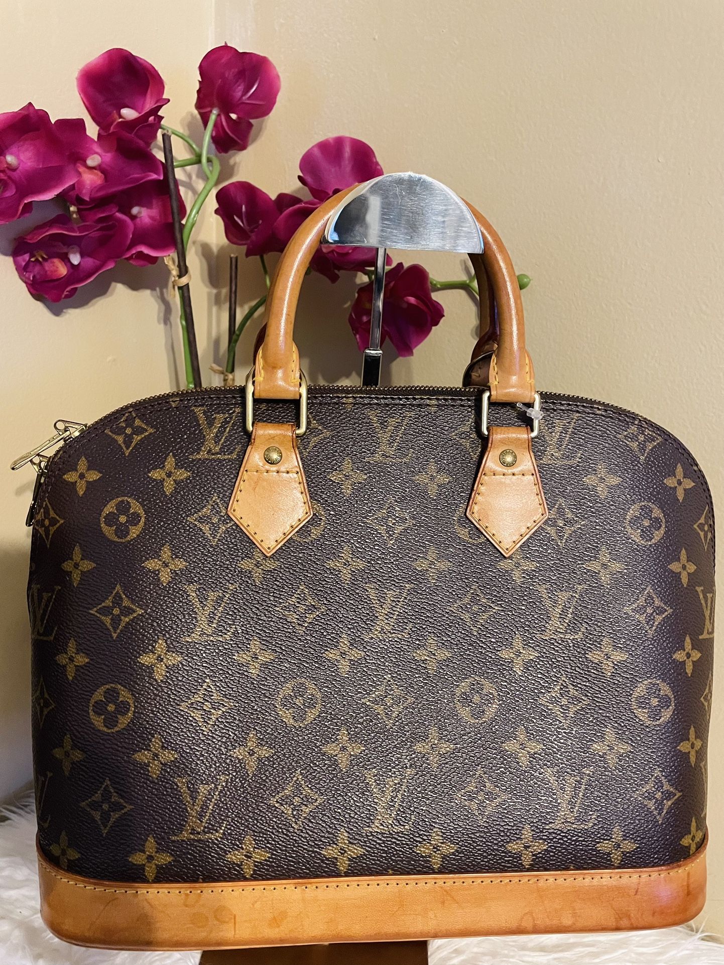 Louis Vuitton Alma