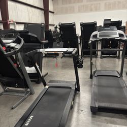 Centr Runr Tool-Free Treadmill – ONLY $450 (Retail $1,100+) 🔥