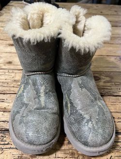 UGG Mini Bailey Snake Print Shearling Lined Bow Boots Women's Size 8