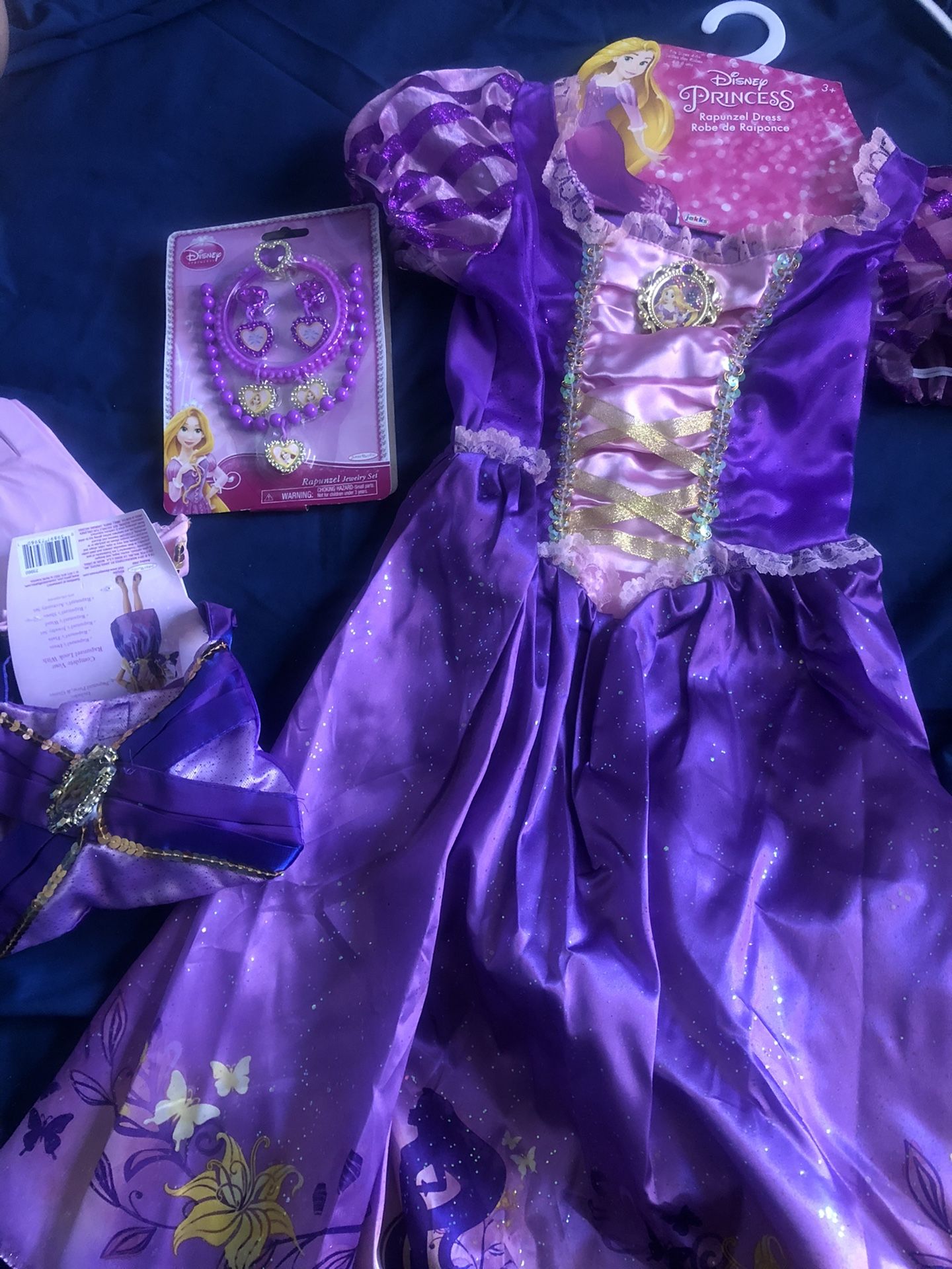Disney Princess Rapunzel Dress & Accessories