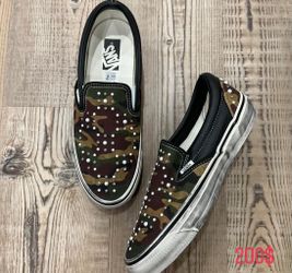 Camo vans
