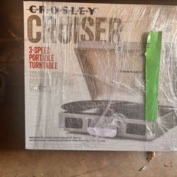 New In Box Crosley Cruiser Turn Table 