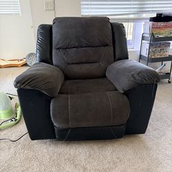 Comfy Reclining Couch & Chair - Lots of Life Left!