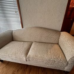 Loveseat Super Cushiony 