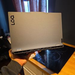 Lenovo - LOQ 15.6" Full HD Gaming Laptop - Intel Core i5-13450HX 2023 - 16GB Memory - NVIDIA GeForce RTX 5050 - 512GB SSD - Luna Grey