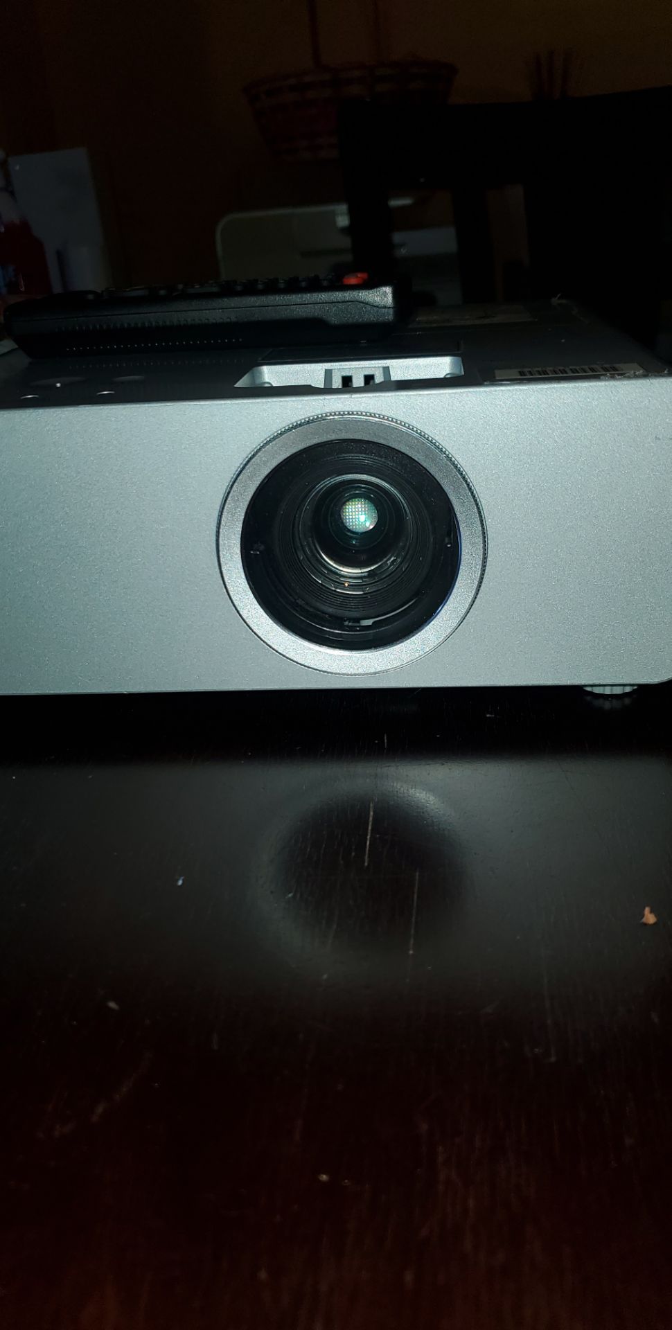 PROFESSIONAL PANASONIC PT-LB90U PROJECTOR.