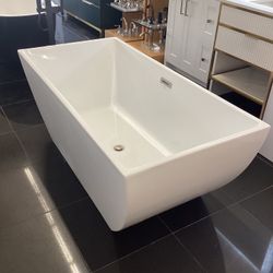 59” Freestanding Tub Acrylic Available For Pick Up 