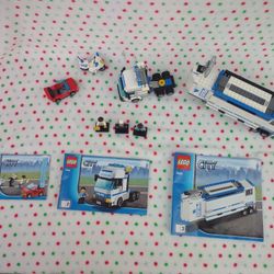 LEGO 7288 City Mobile Police Unit
Complete W/ Instruction Manuals