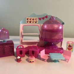 Shopkins Cupcake Queen Cafe