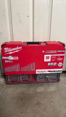 Milwaukee wrench set