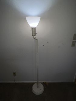 Adjustable Floor Stand Up Light Bulb Stand
