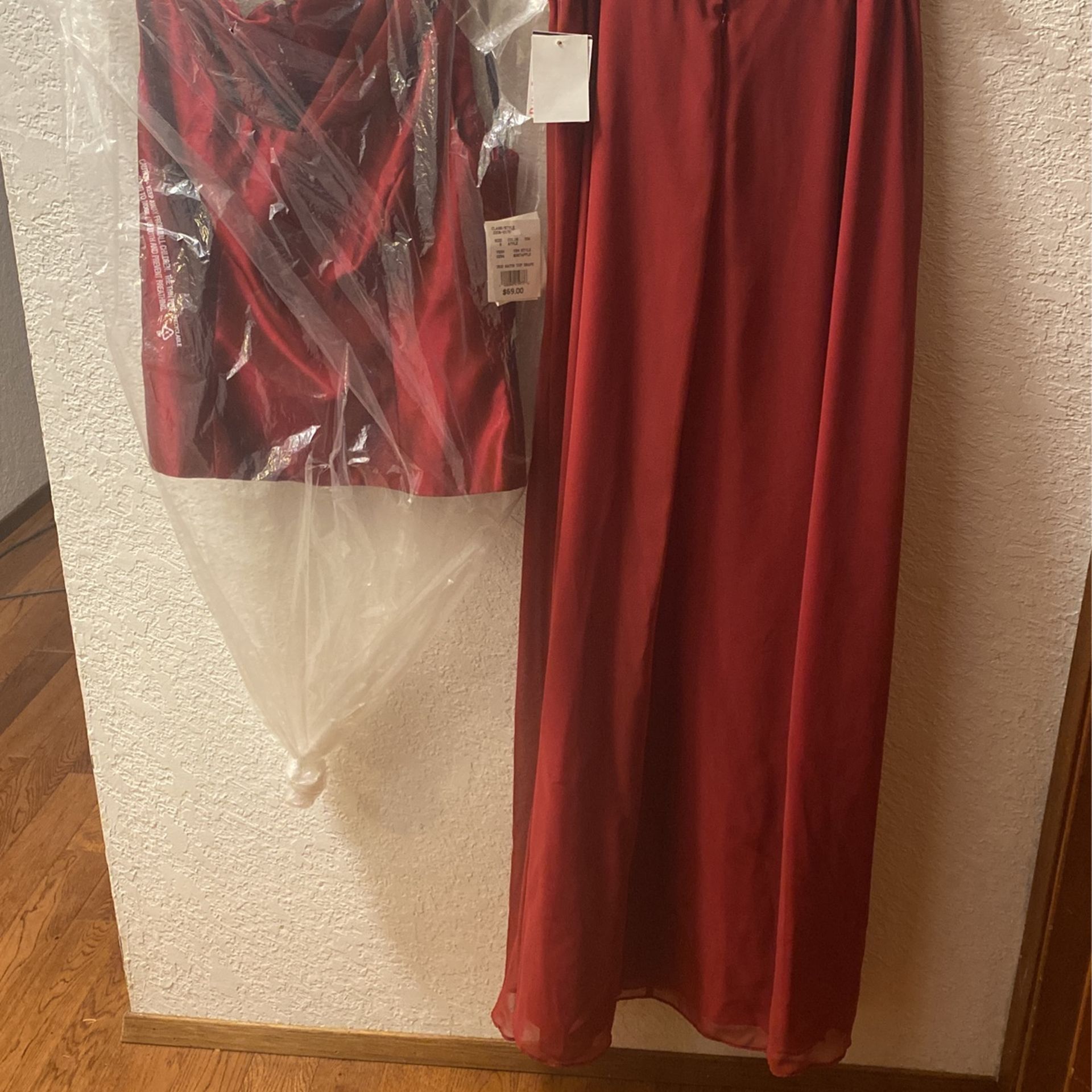 Bridesmaids Outfit Dress 2 Piece Chiffon Skirt And Satin Draped Top Apple Red Size 6 David’s Bridal New