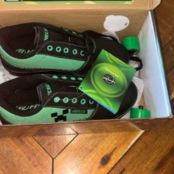 Minecraft & Heelys Weeled Shoe 