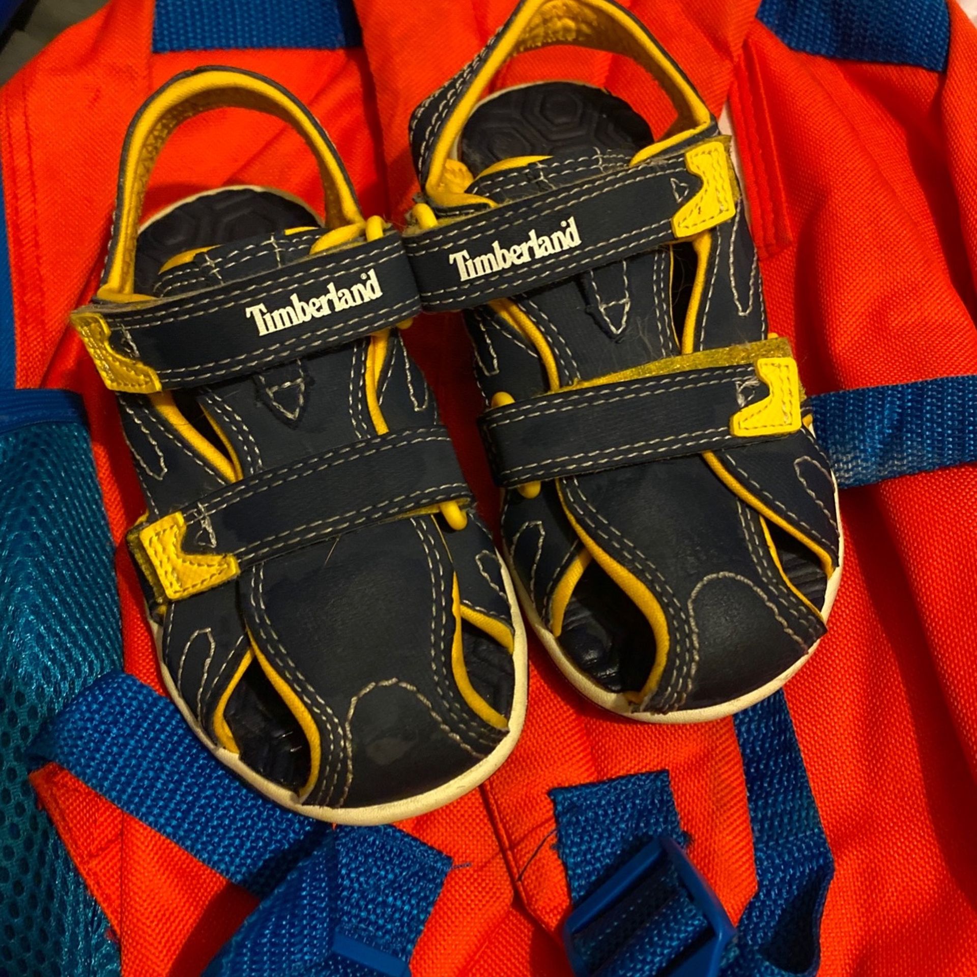 Timberland Sandals 8Y (ALL scammers Please Move On)!