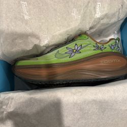 Nike Vomero Plus DB21 Doernbecher Molly size 13 Mens