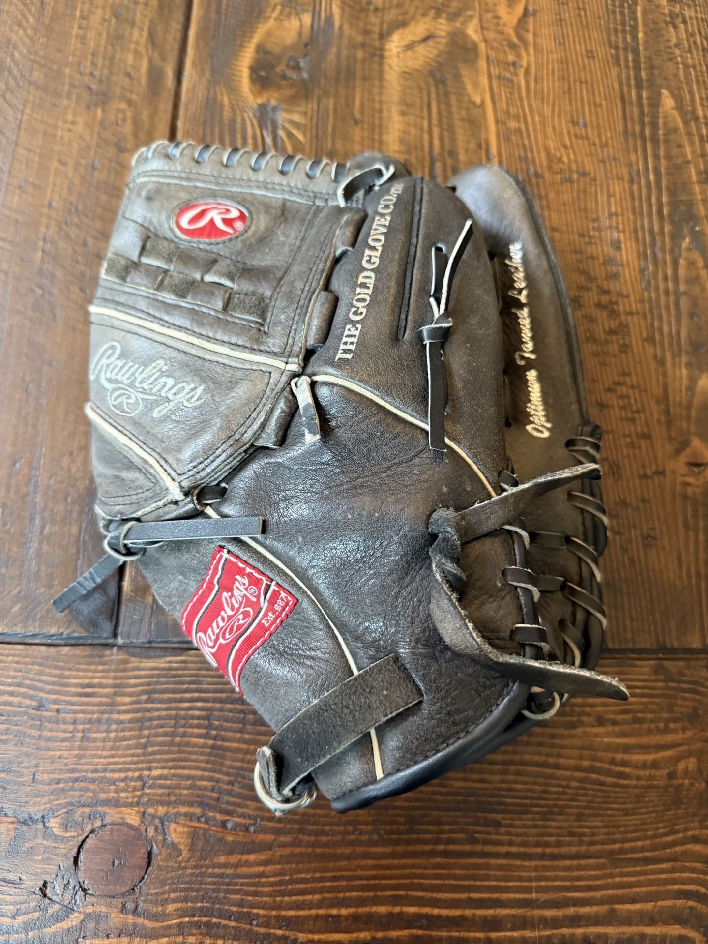 Rawlings, baseball glove, right handed