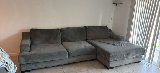 Nestle Foam Couch 140” Right-Facing Chaise Sectional
