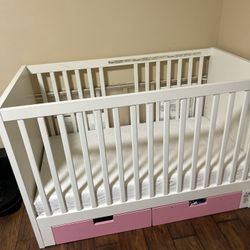 Crib/ Nursery Furniture 