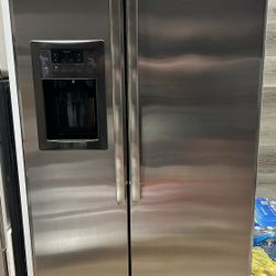 GE Refrigerator