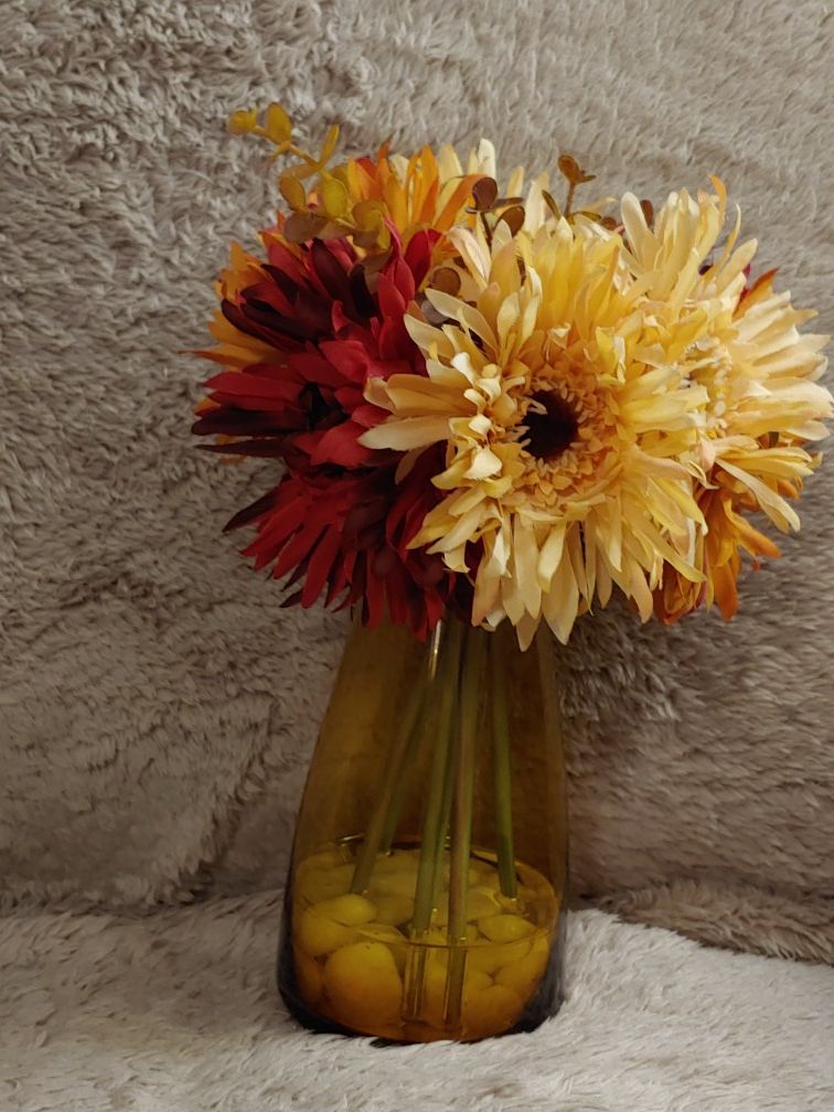 Pretty flower arrangement in vase
