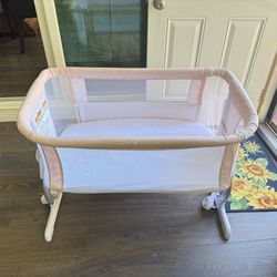 Like New Baby Delight Bassinet | Clean & Well Maintained | $70 OBO