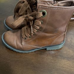 They are in good condition Size 13