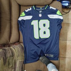 Sea Hawks Jersy 18