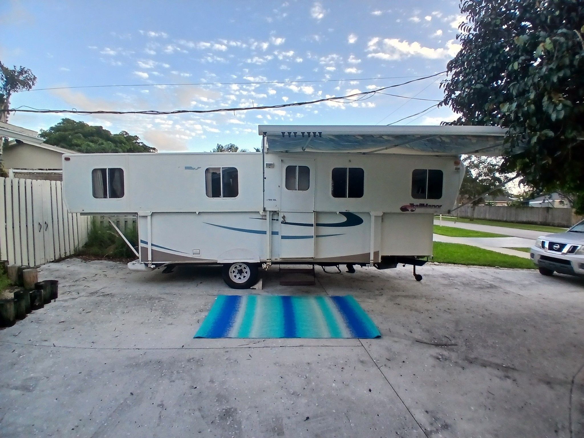 2009 Trailmanor 2720