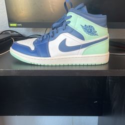 Jordan 1 Mid Mint Green
