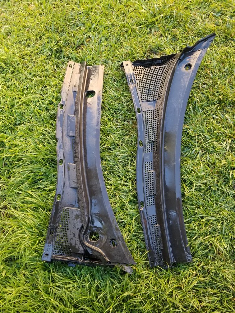 2004-2008 Mazda 3 Windshield Drain