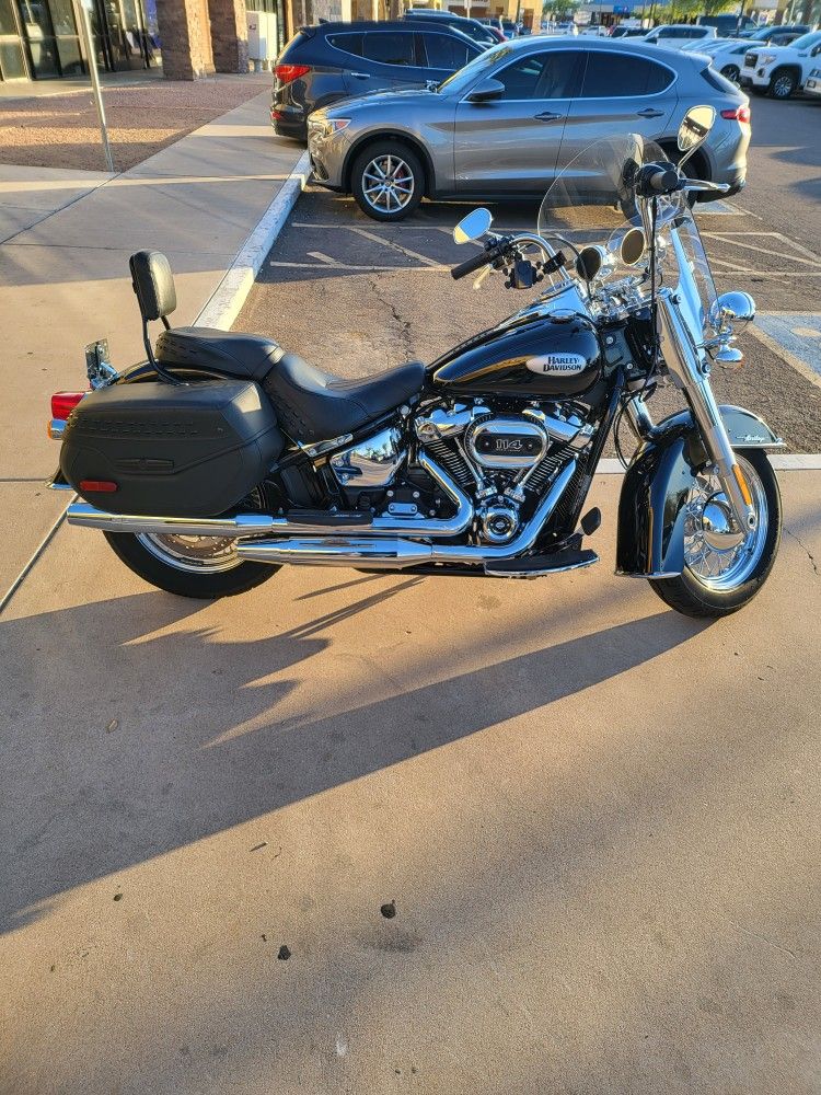 2023 Harley Davidson HD FLHCS Heritage Classic Softail