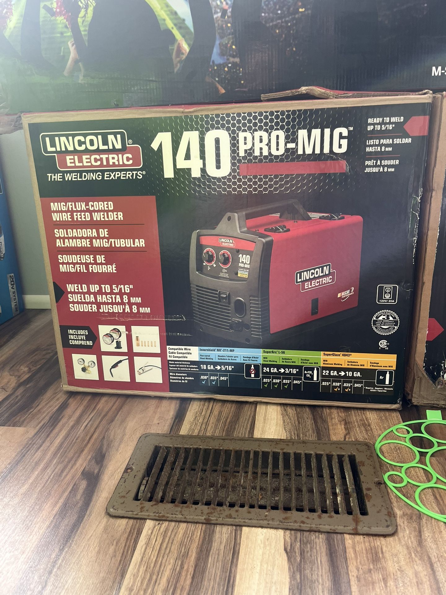 Lincoln Electric 140 Welder