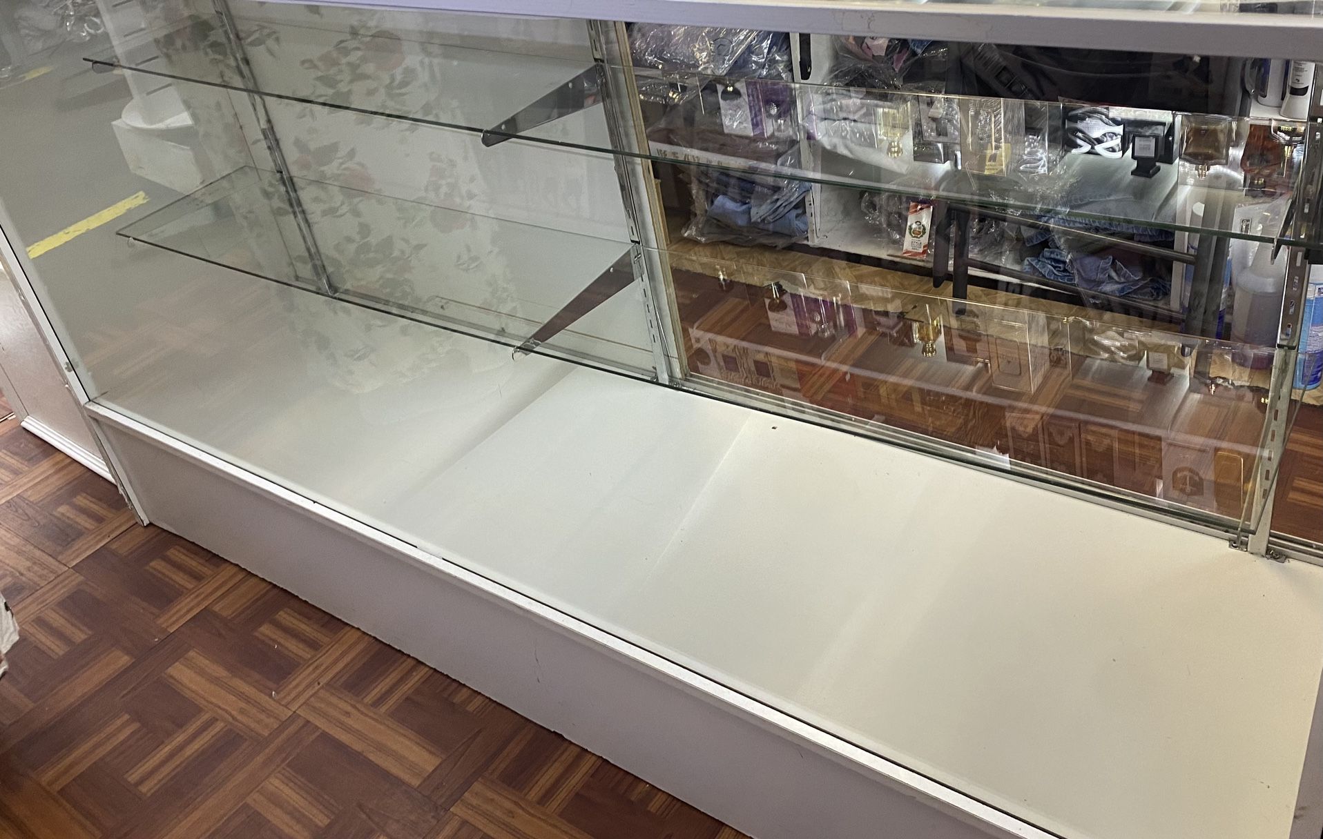 Glass Stand For Perfumes