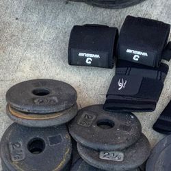 $85 Firm !! Gym weights and 3 bars