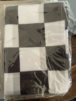 2checkers table  runners