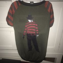 FREDDY KRUEGER DOG SHIRT (xl) & HOCUS POCUS DOG SHIRT (m) $15 FOR BOTH