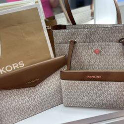 Michael Kors Large Crossbody Ser Of 3