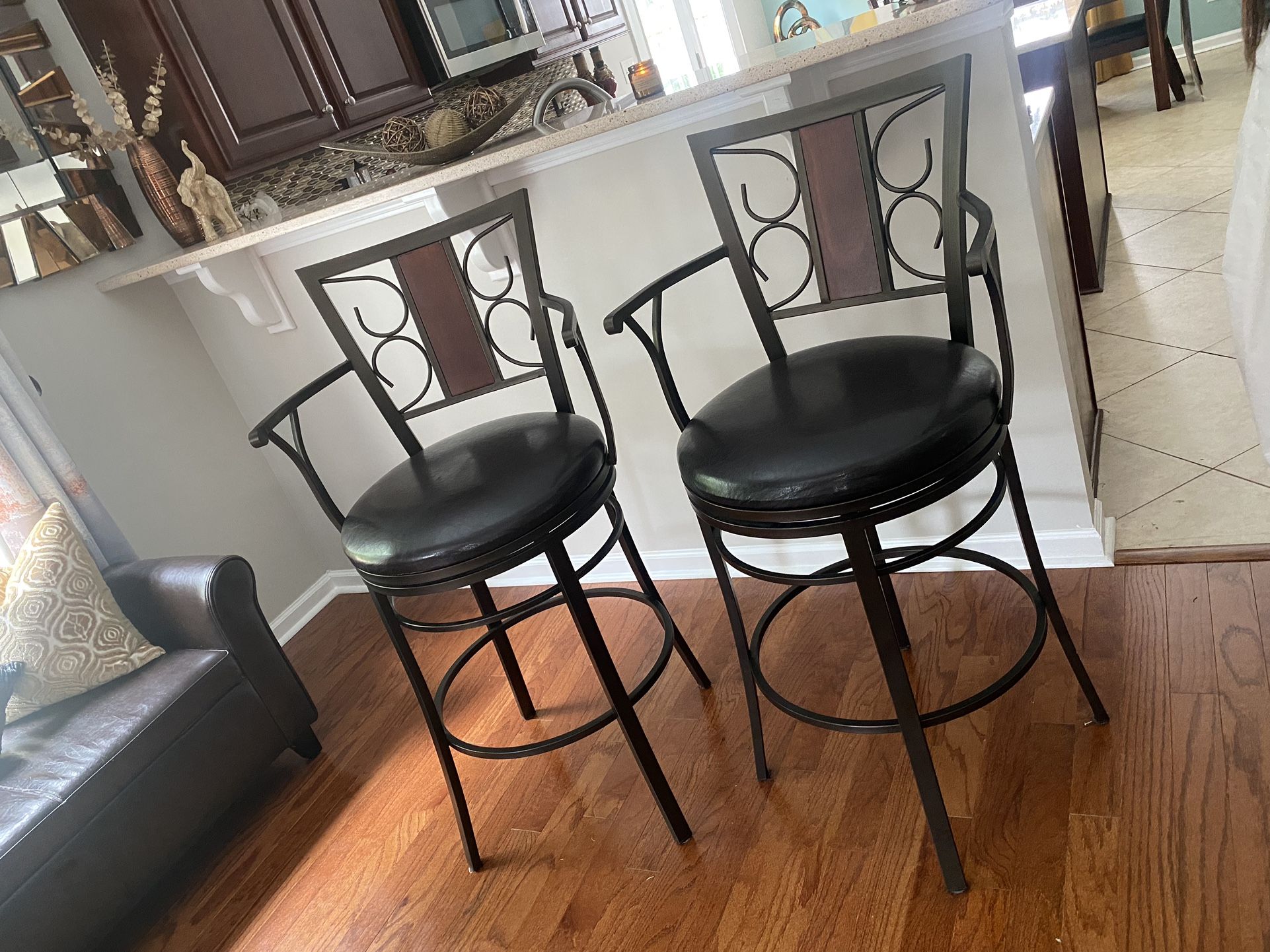 Barstools 3ft 10in Tall