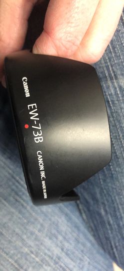 Canon EW-73B lens hood