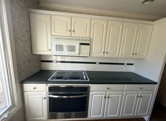 Complete Kitchen Cabinets 