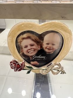 Heart Shaped Frame